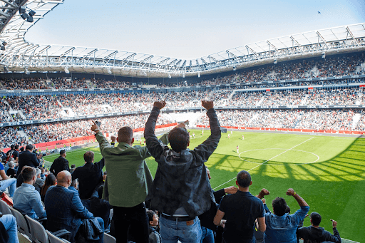Cómo los derbis regionales en España generan una atmósfera única de rivalidad deportiva